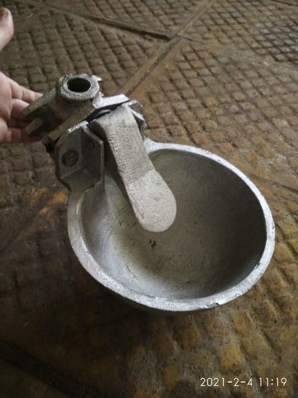 Автопоилка чугунная ИЧП-1 | ЧПУП «Метрасалес»