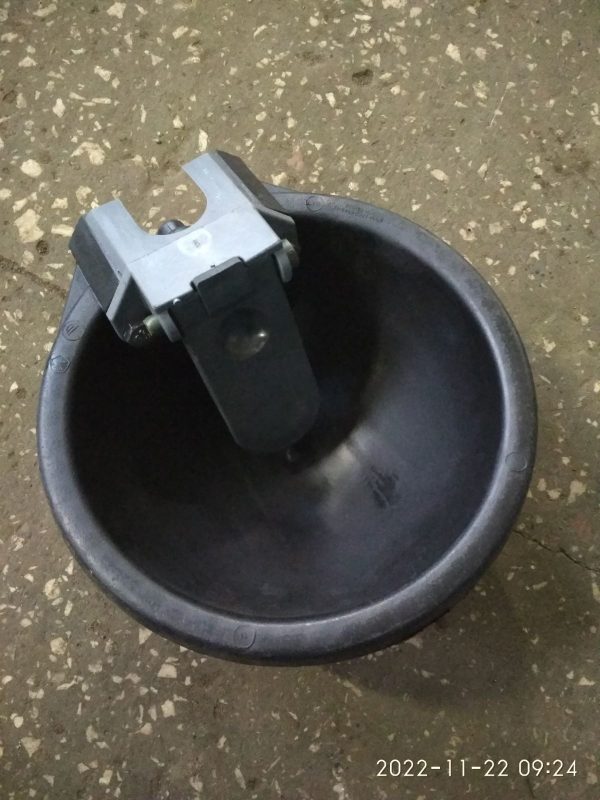 Автопоилка пластмассовая в сборе АП-1А | ЧПУП «Метрасалес»